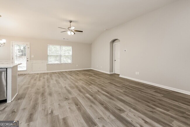 Building Photo - 131 Renford Rd