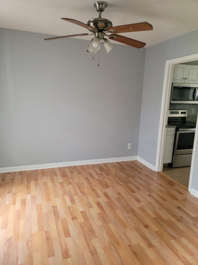 Dining room - 1644 Kara Ct