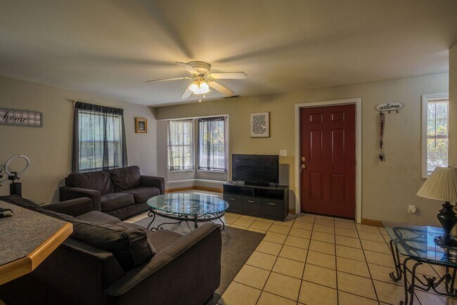 Building Photo - 1535 Cedar Shoals Dr