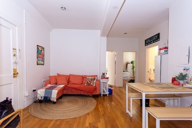 Amazing 4 bed in Allston available 9/1 - Amazing 4 bed in Allston available 9/1 House