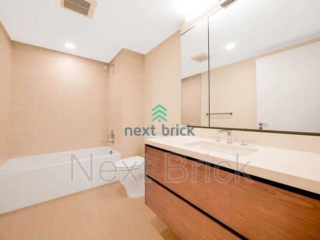 Foto del edificio - 121 Stewart St