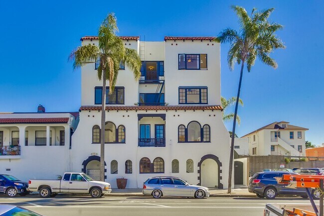 Foto del edificio - 2241 Fourth Ave