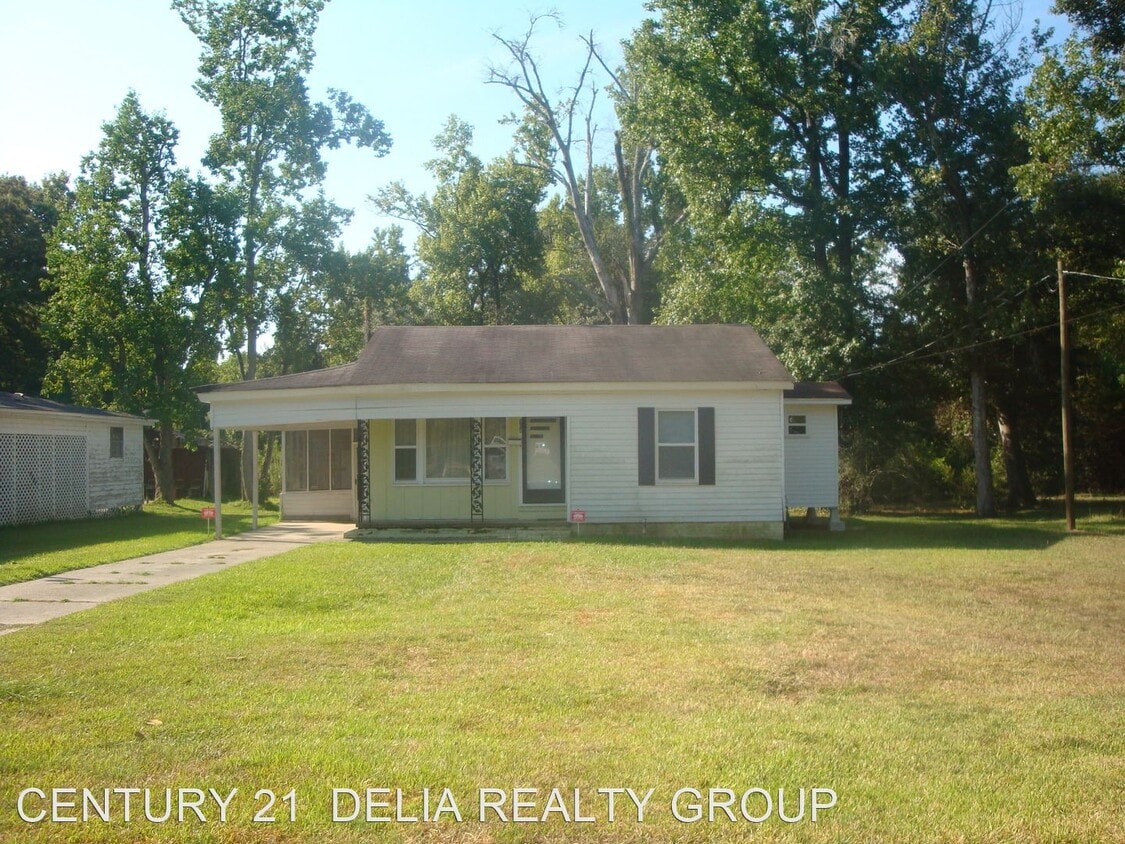 Primary Photo - 3 br, 1 bath House - 532 West 8th St.