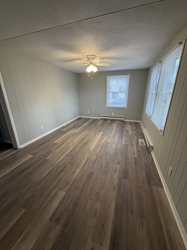 Building Photo - 30554 Cannon Dr