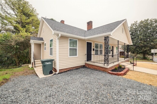 Building Photo - 27 Dorland Ave SW