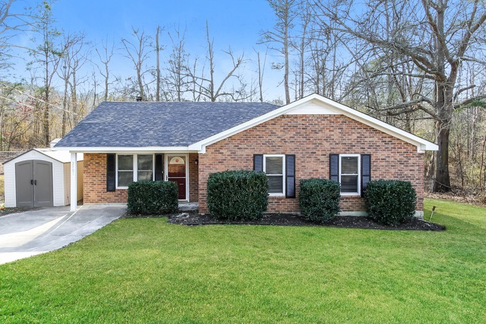 Primary Photo - Classic Brick 3 Bedroom in Hephzibah