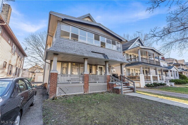 Foto del edificio - 913 Helmsdale Rd