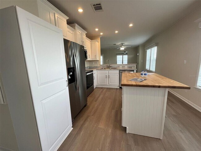 Building Photo - 12116 County Rd 769