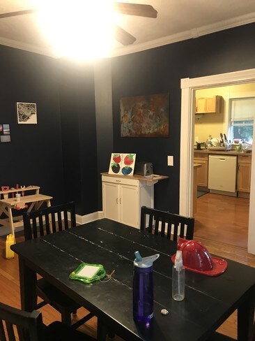 Building Photo - 323 Glenwood Ave