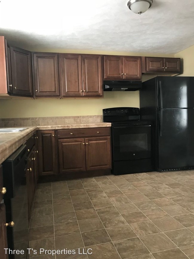 Foto del edificio - 5 br, 2 bath House - 119 E. Oliver Street