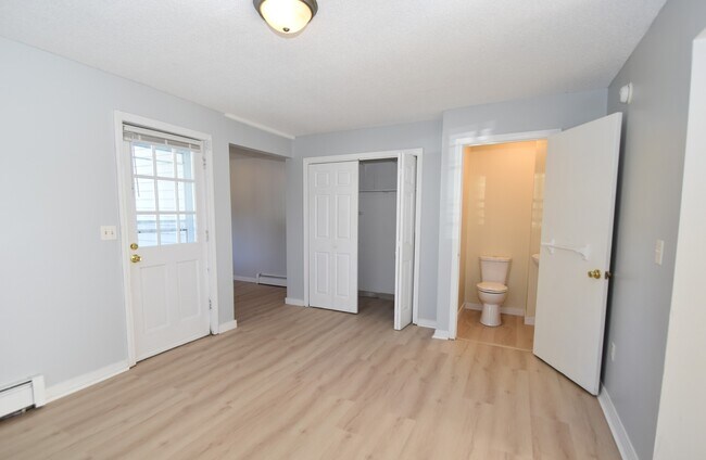 Dining area and first floor laundry - 51 Mountain St
