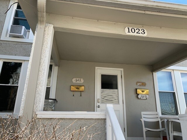 Primary Photo - 1023 Dean St