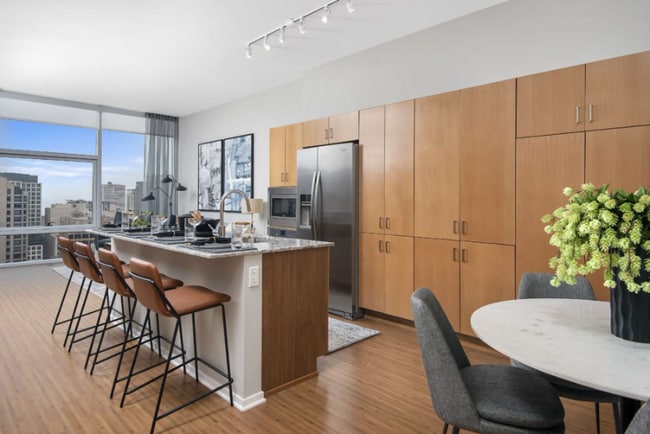 Photo - 500 N St Clair St Apartment