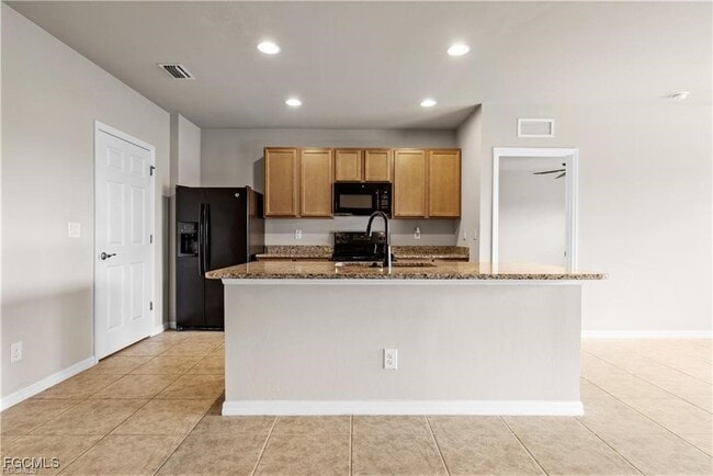 Building Photo - 15268 Yellow Wood Dr