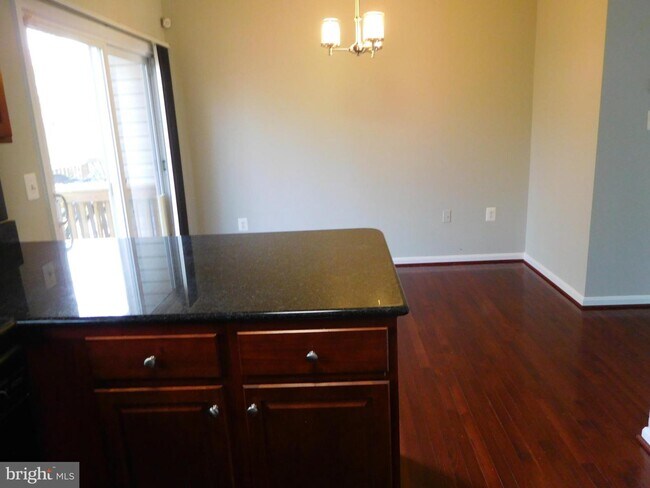 Building Photo - 15406 Bennetts Run Ct