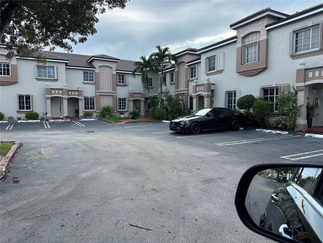 Foto del edificio - 8340 NW 10th St