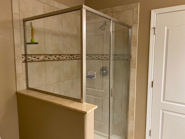 Building Photo - 15025 Evergreen Oak Loop