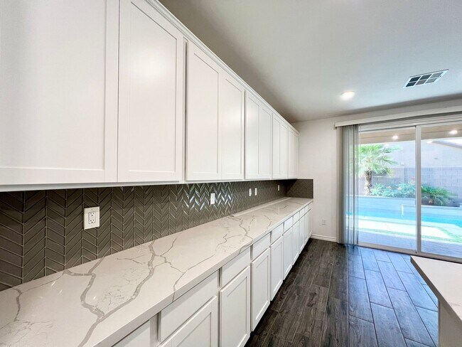 Building Photo - NEWER BUILD 4BD/3.5BA HOME W/ NEXT GEN SUI...