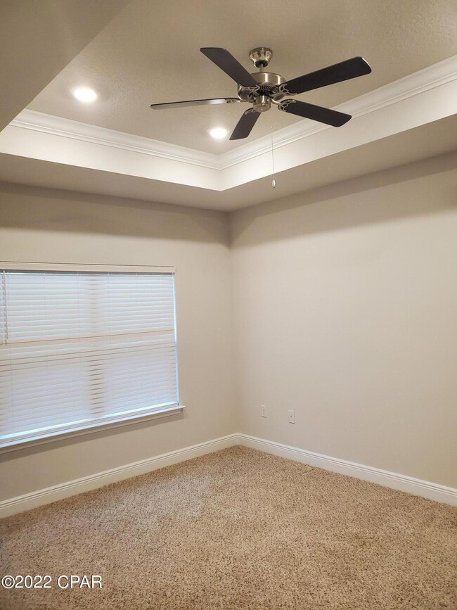 Foto del edificio - 326 Emerald Cove St