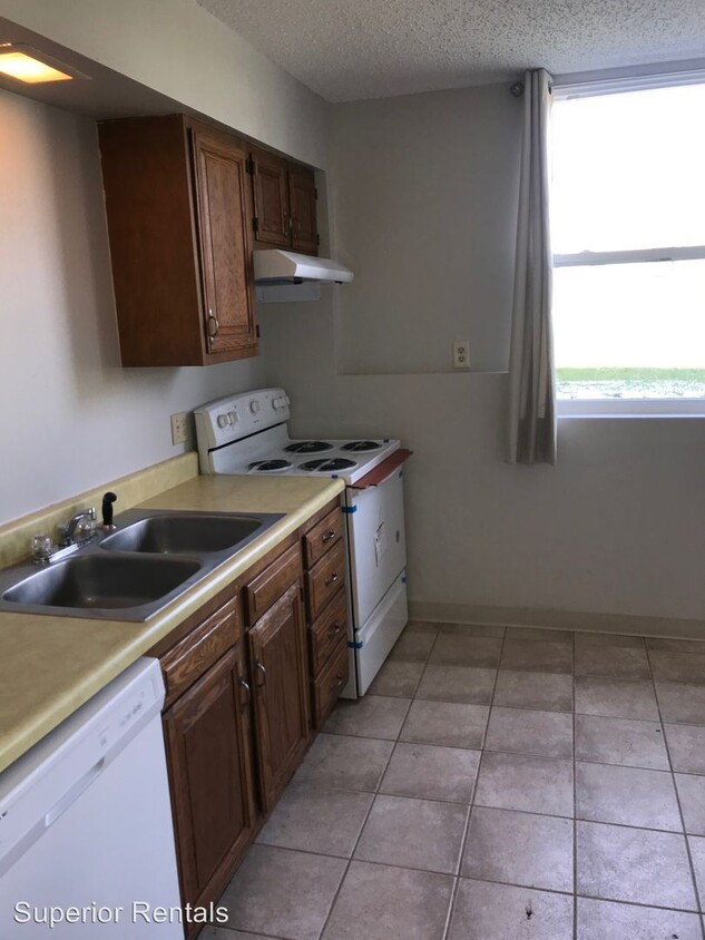 Primary Photo - 2 br, 1 bath Apartment - 401 Melody Lane