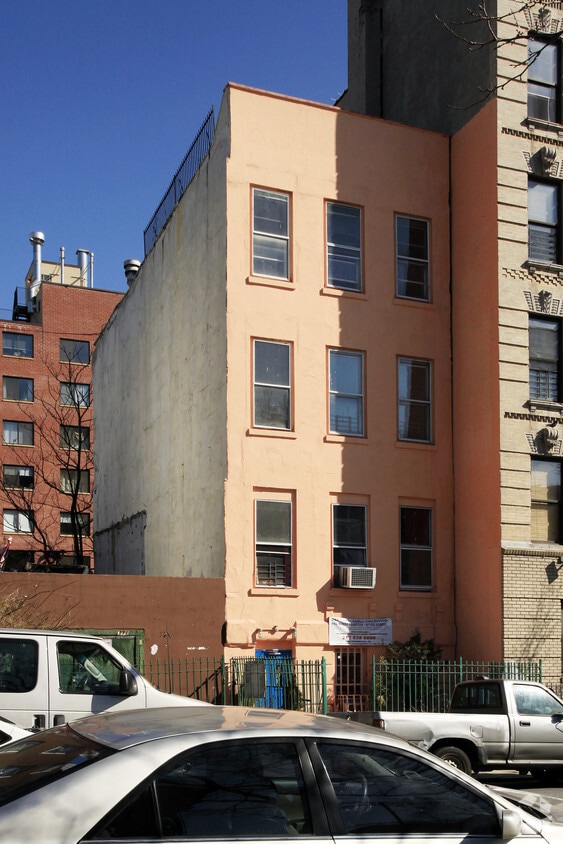 Primary Photo - 333 E 118th St