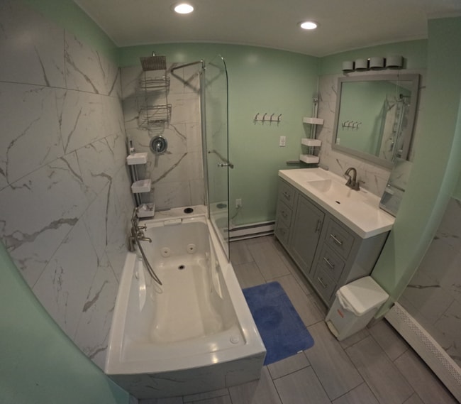 Building Photo - 729 Sharon Ave