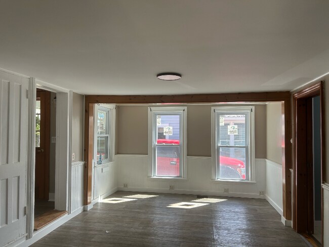 Foto del edificio - 7729 Dewitt St