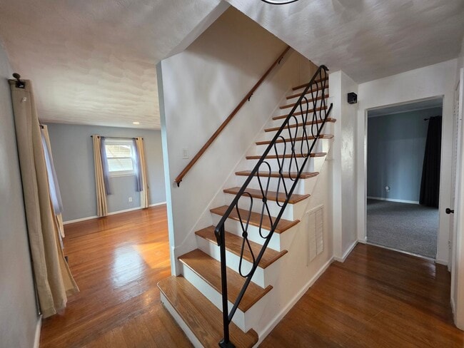 Building Photo - Carolanne Farms