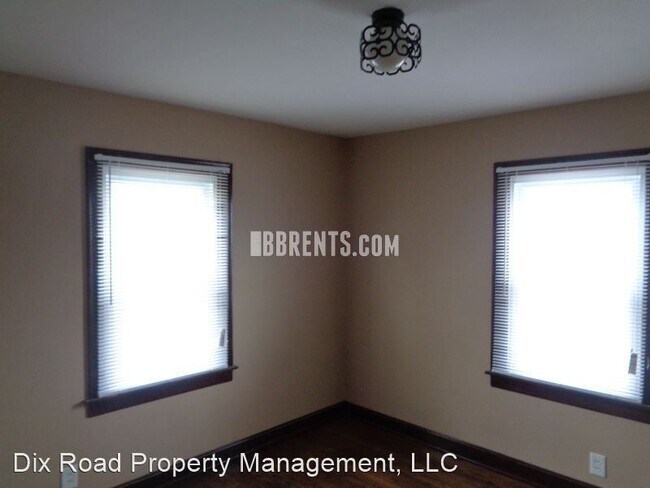 Foto del edificio - 4 br, 2.5 bath House - 822 West Seymour Av...