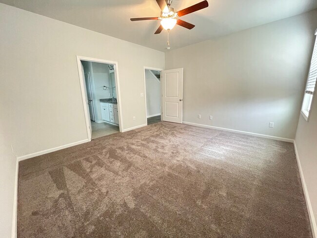 Building Photo - 8185 McCormick St