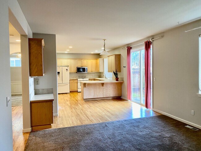 Building Photo - Bothell Home...