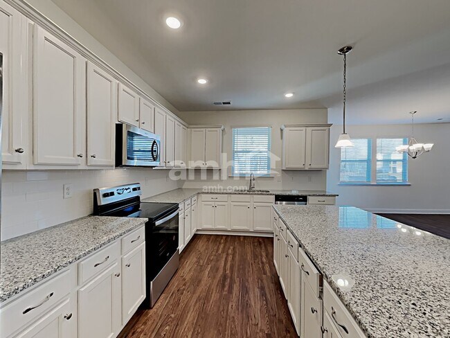 Building Photo - 216 Latitia Lane