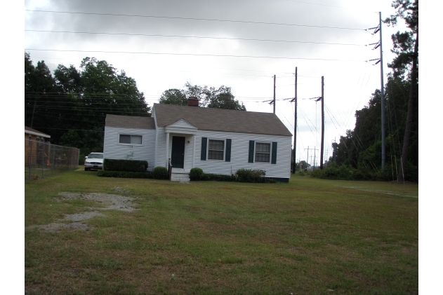 Building Photo - 103 Dellwood Cir