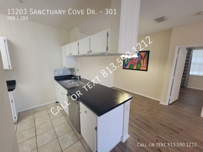 Building Photo - Spacious Tampa Condo