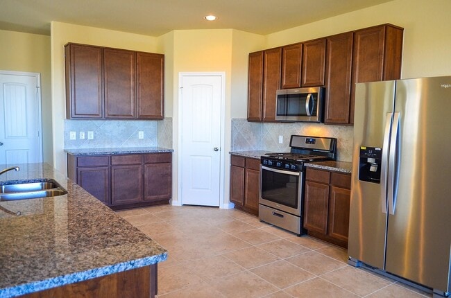 Building Photo - 3550 Paganini Pl