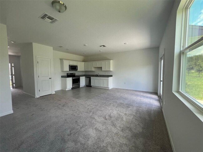 Foto del edificio - 545 Madison Dr