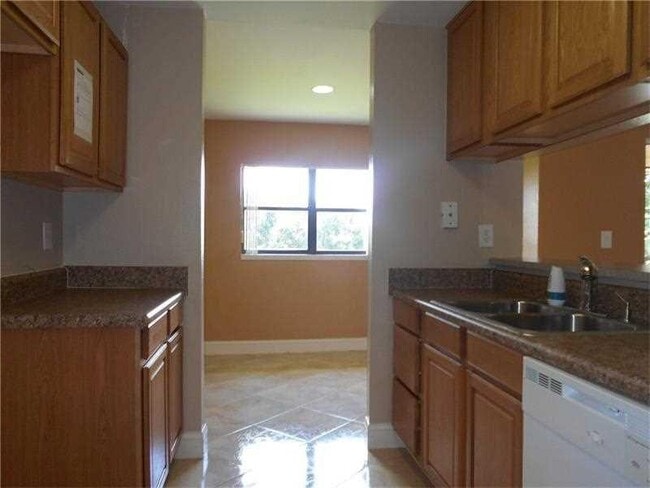 Foto del edificio - 4014 NW 87th Ave