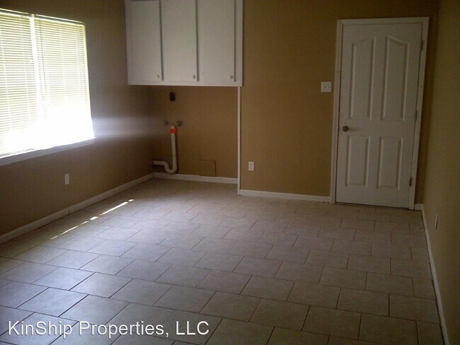 Foto del edificio - 3 br, 1 bath House - 516 Parkway Dr