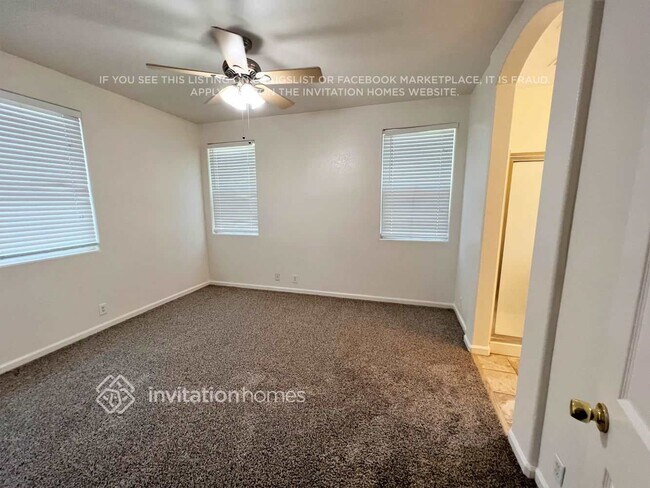 Building Photo - 5543 Ridgepoint Dr