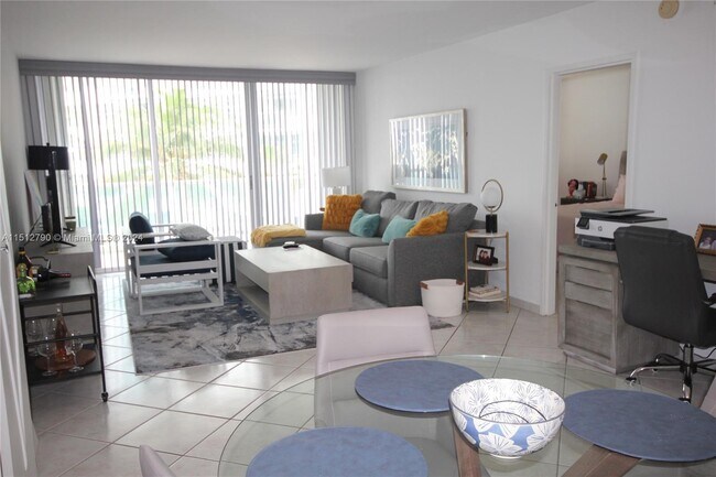 Building Photo - 5151 Collins Ave