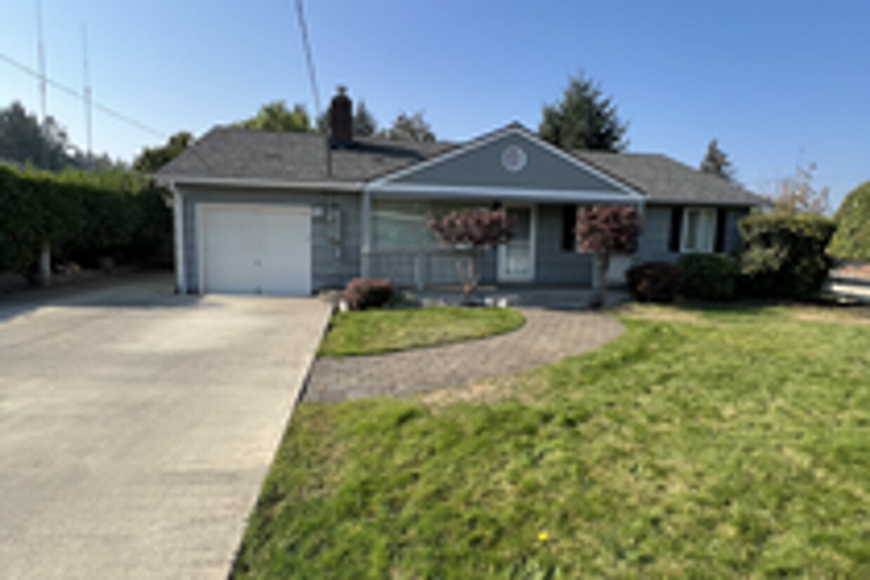 Primary Photo - 3 bed/2 ba House in University Place