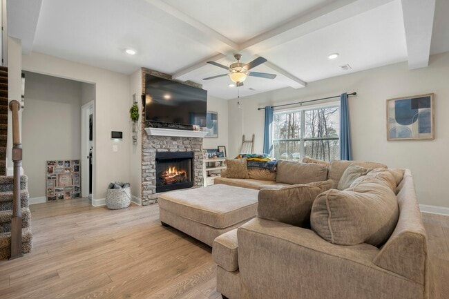 Foto del edificio - 1132 Eagles Nest Lane