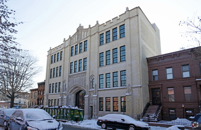 Building Photo - 180 Bainbridge
