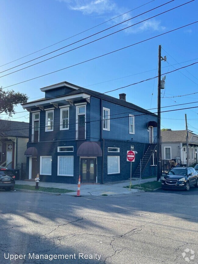 Fairgrounds Triangle Apartments for Rent with Hardwood Floors New