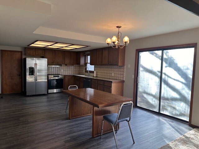 Foto del edificio - 216 Day Dr