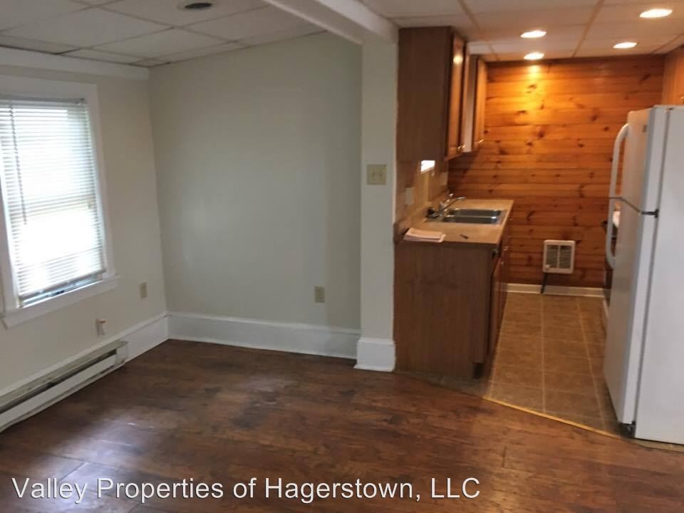 Foto principal - 2 br, 1 bath House - 103 N Centre St