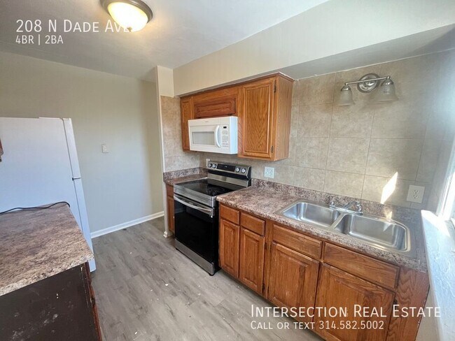 Foto del edificio - 208 N Dade Ave