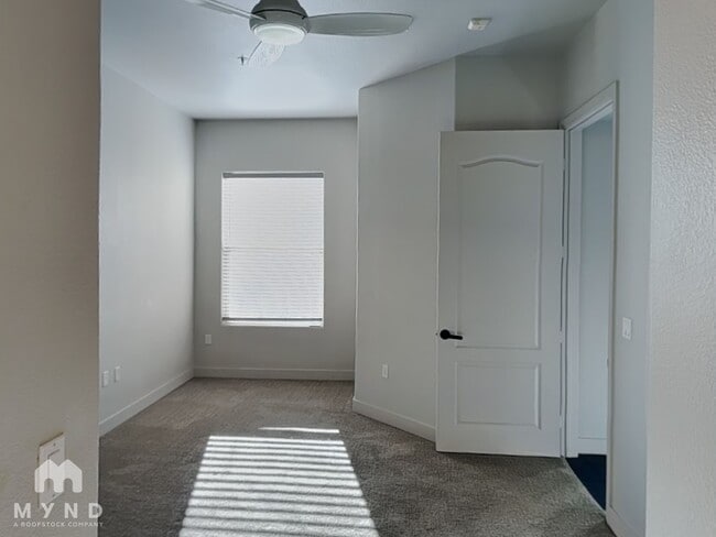 Building Photo - 68 E Serene Ave