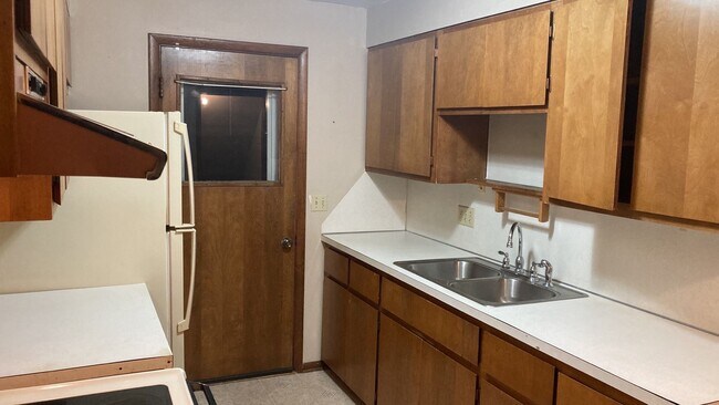 Foto del edificio - 901-903 W Adler Rd