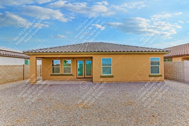 Building Photo - 3 br, 2 bath House - 765 S Silvercreek Ln